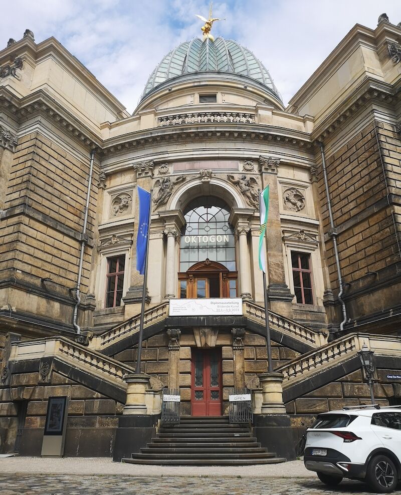 Ausstellungsgebäude Oktogon