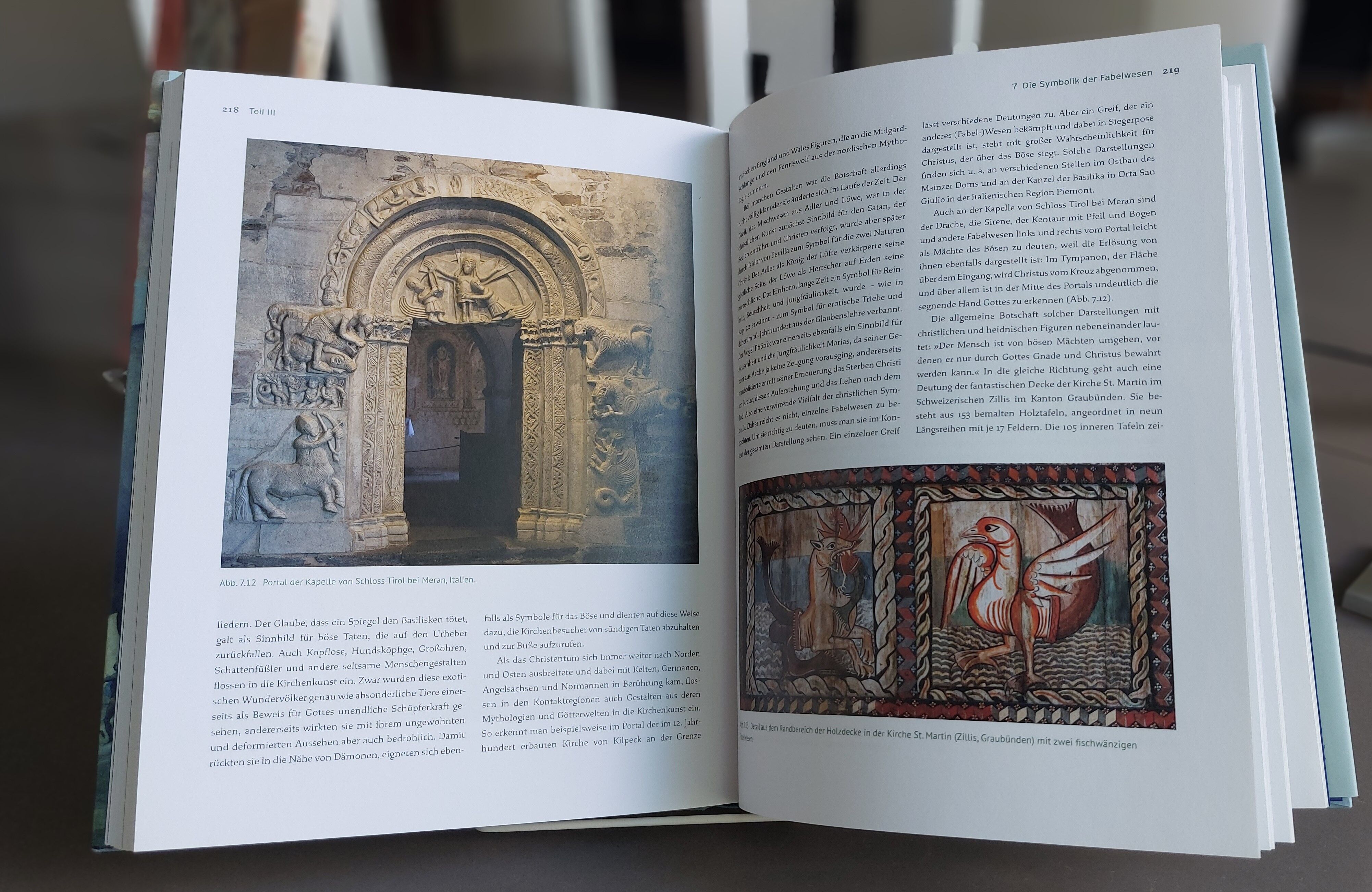 Aufgeschlagenes Buch
