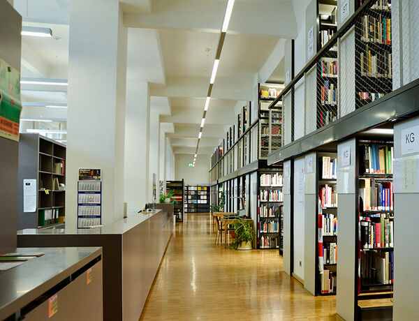 Bibliothek der HfBK Dresden
