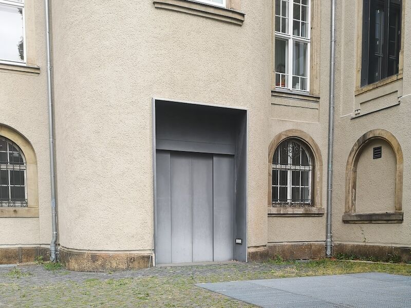 Güntzstraße Fahrstühl Innenhof