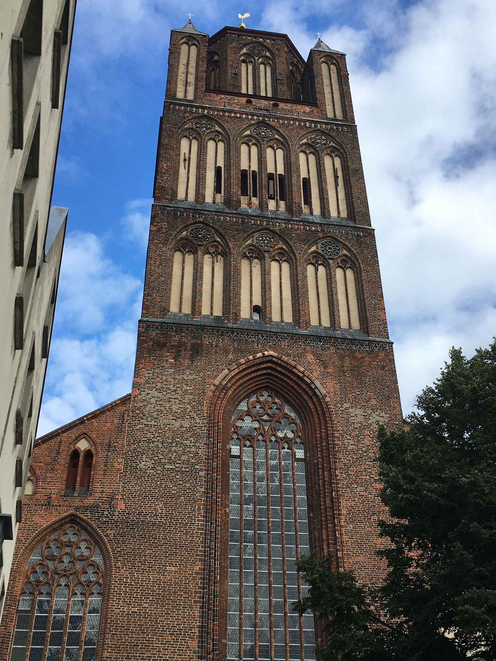 Bild einer Kirche in Stralsund von aussen