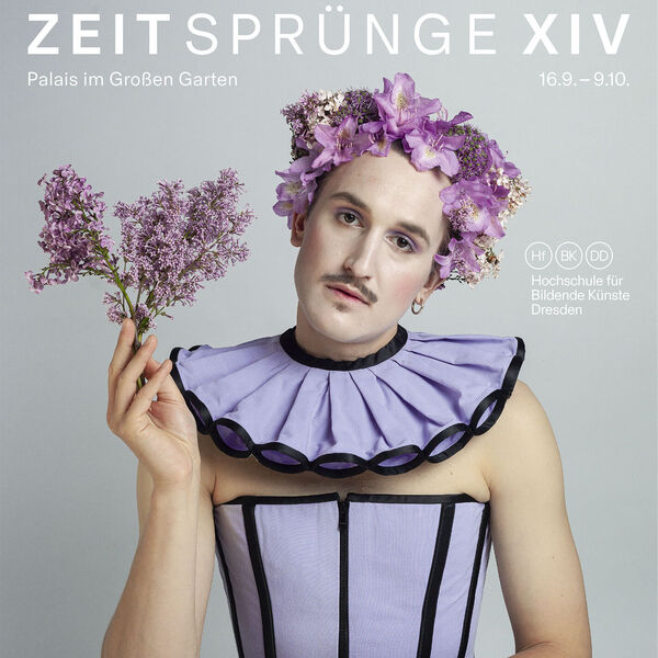 Plakat zur Kostümausstellung Zeitsprünge im Palais im Großen Garten