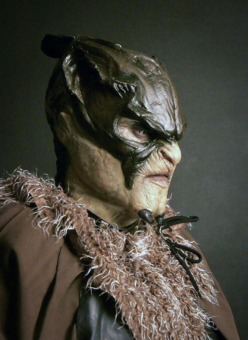 Jenny_Grell-Eigene_Werke-kolorierte_Warmschaummaske_2.jpg