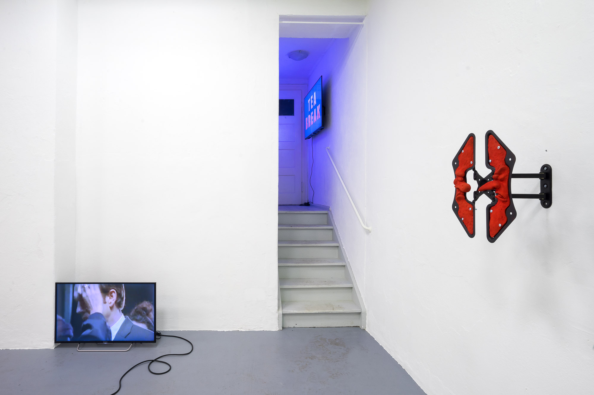 Ausstellungsansicht in dem Ausstellungsraum Schimmel Projects.