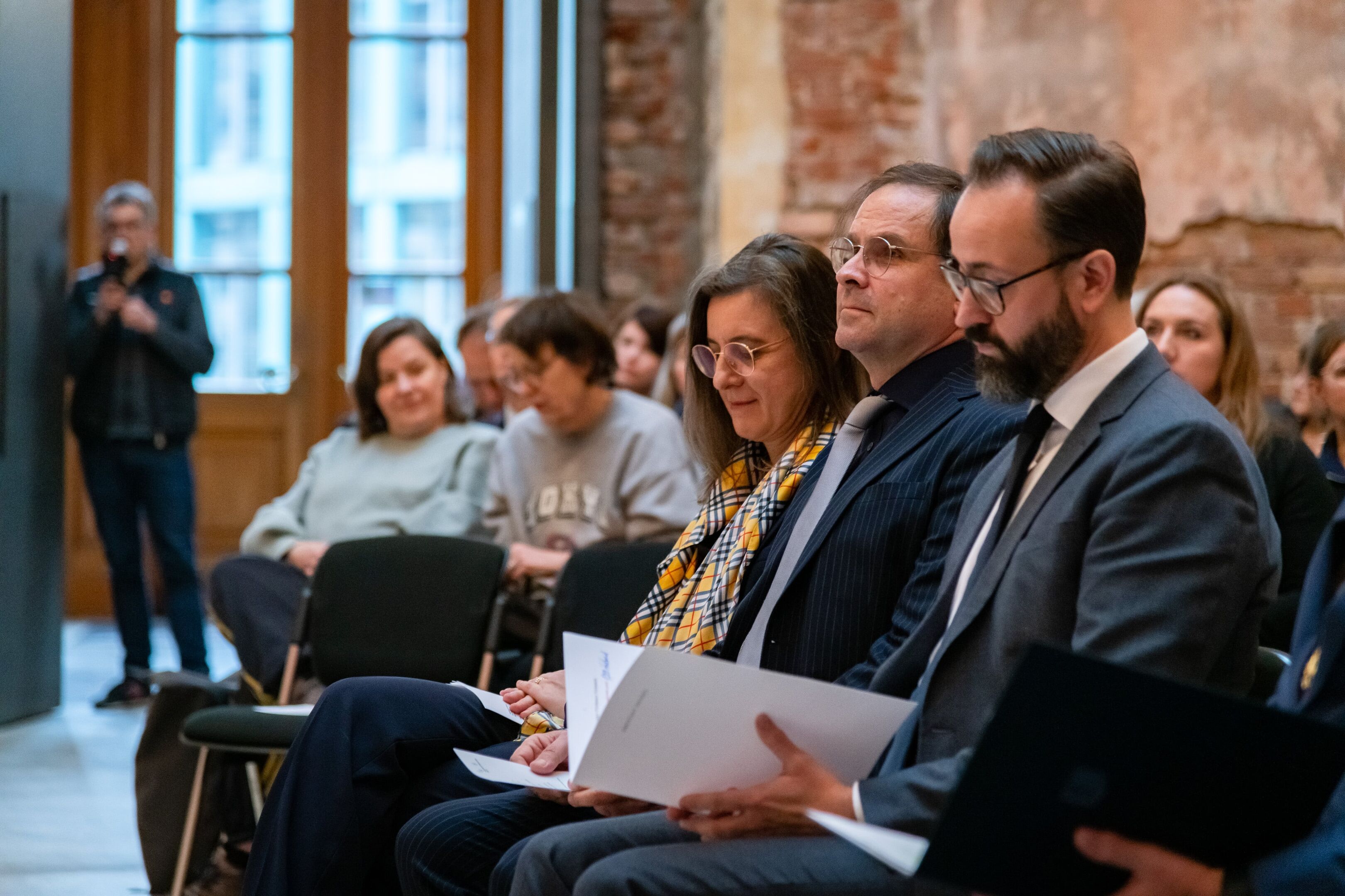 03-Investitur_Oliver_Kossack_HfBK_Dresden_Fotografie_Robert_Vanis_001-min.jpg