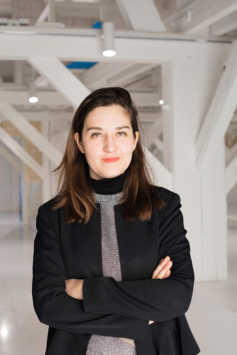 amanda-in-the-exhibition-Kristine_Madjare-web.jpg