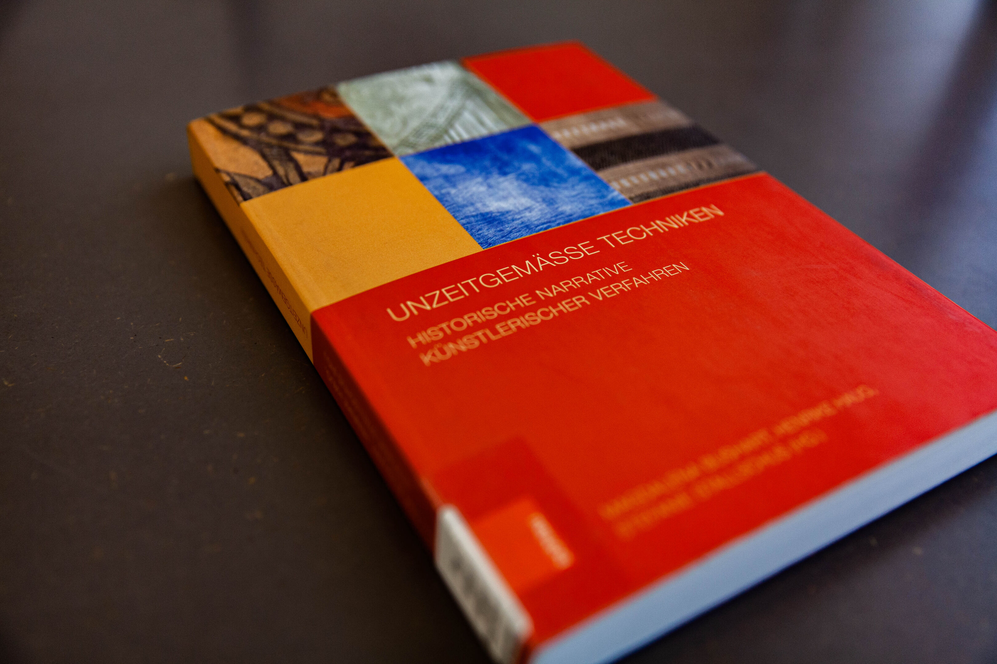 The book "Untimely techniques : historical narratives of artistic techniques"